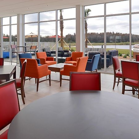 Holiday Inn Express & Suites Trinity By Ihg Luaran gambar