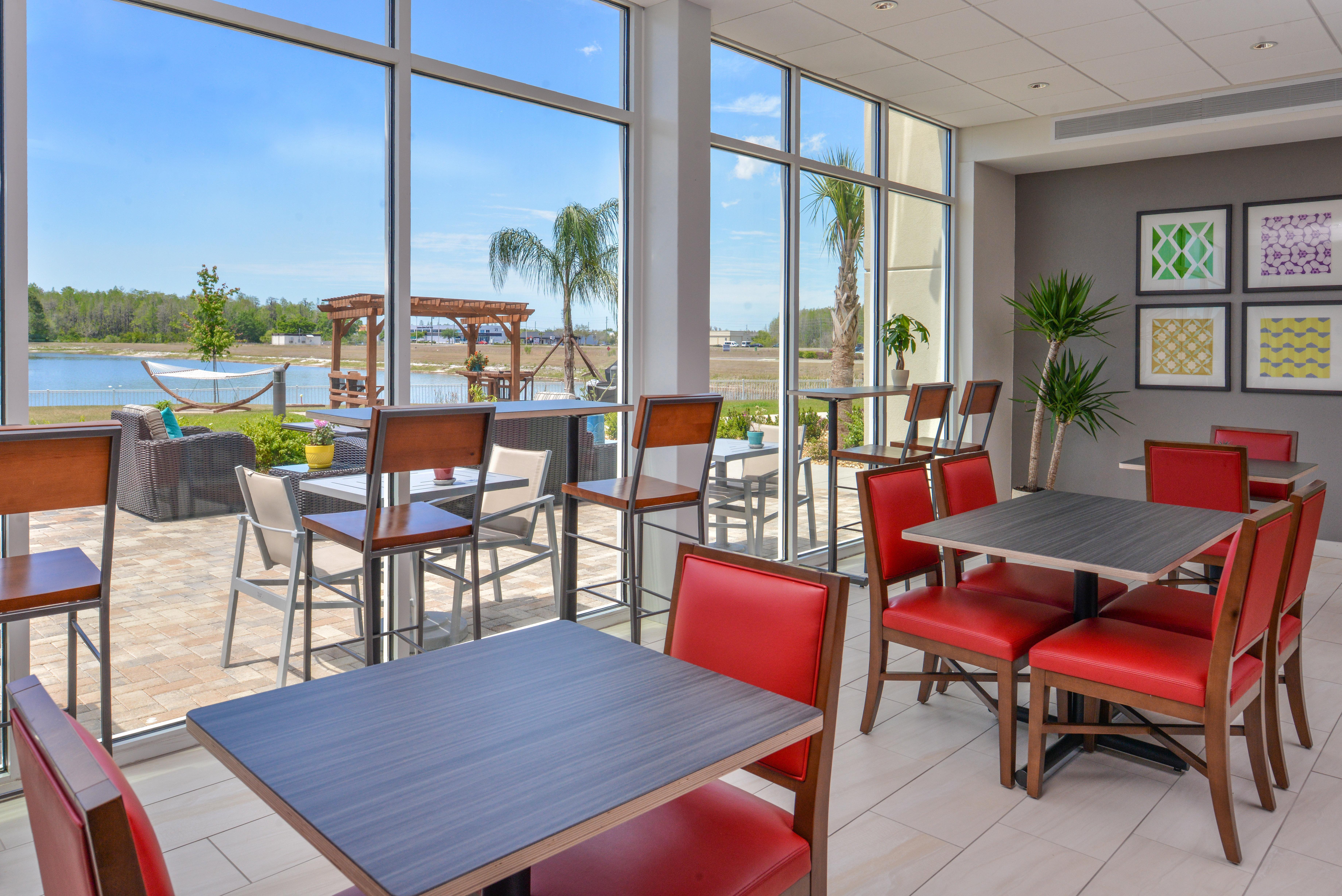 Holiday Inn Express & Suites Trinity By Ihg Luaran gambar