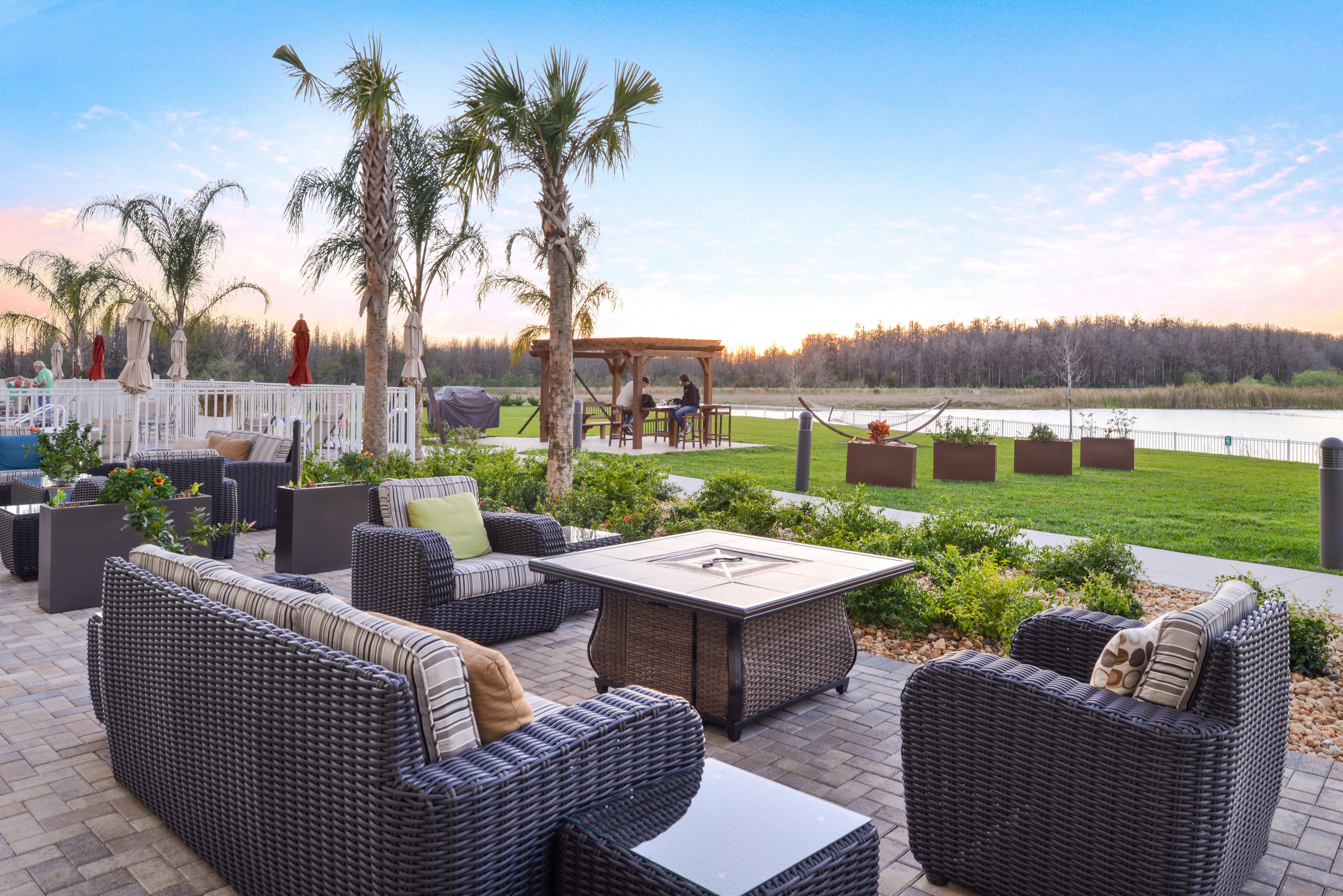 Holiday Inn Express & Suites Trinity By Ihg Luaran gambar