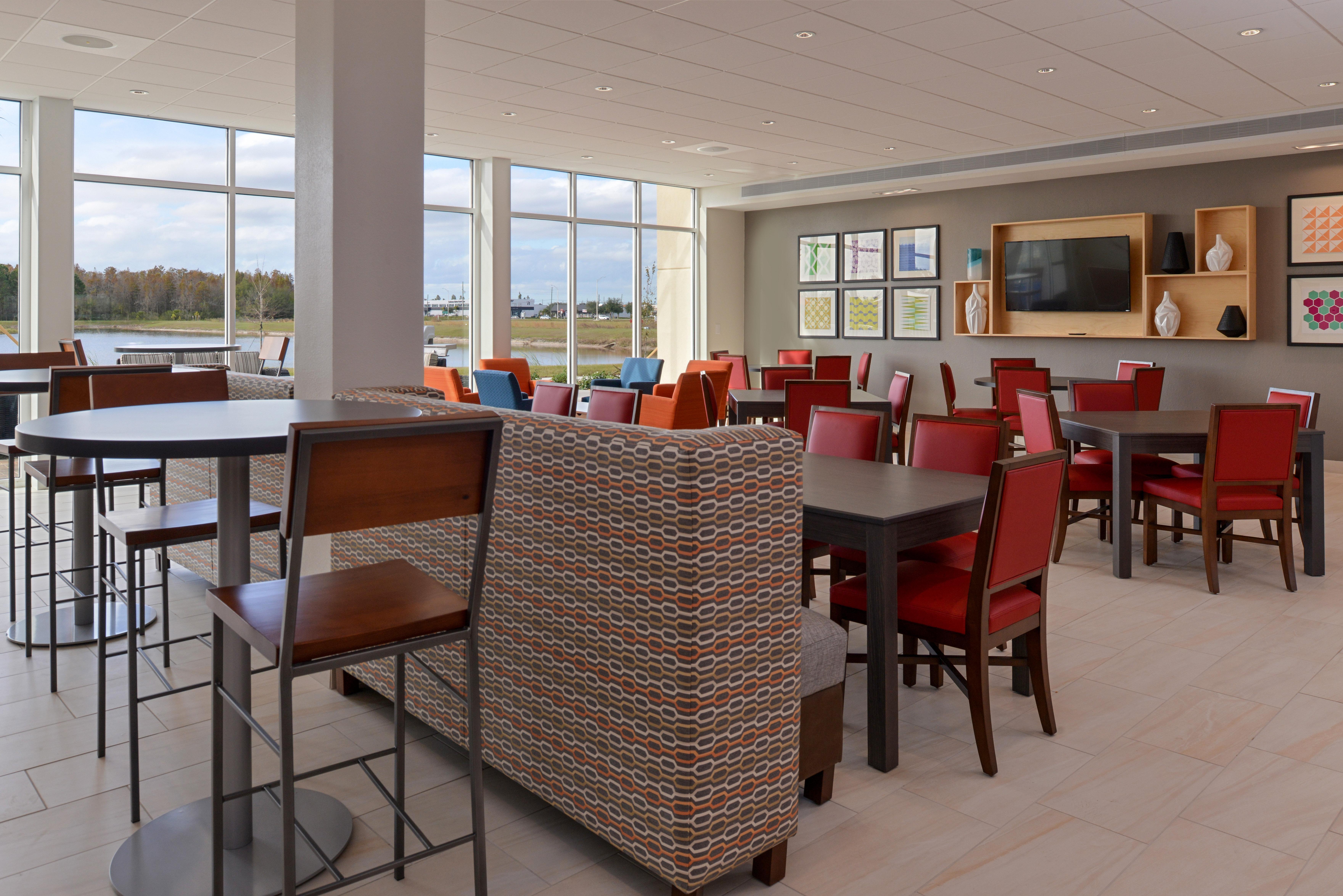 Holiday Inn Express & Suites Trinity By Ihg Luaran gambar